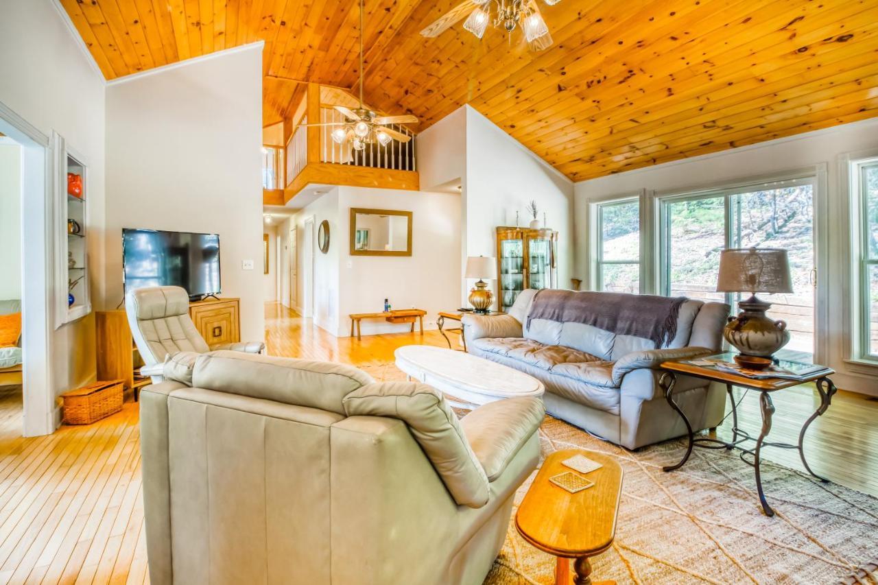 Batesville Doe Heights Chalet מראה חיצוני תמונה